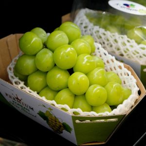 Nho Mẫu Đơn Shine Muscat Hàn Quốc