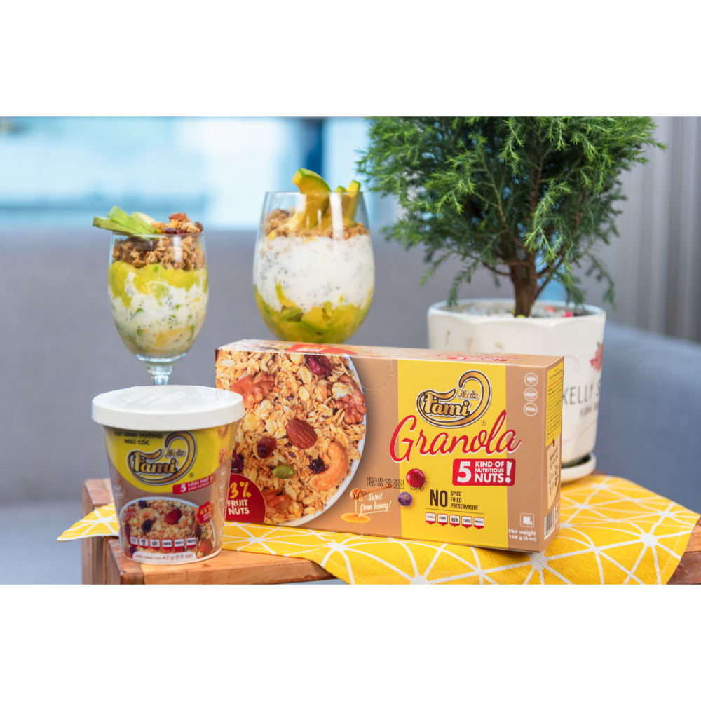 Hạt dinh dưỡng ngũ cốc Granola Faminuts Hũ Nhựa 470g